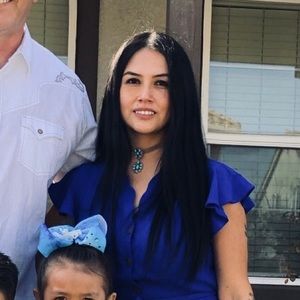 Meet your Posher, Lia